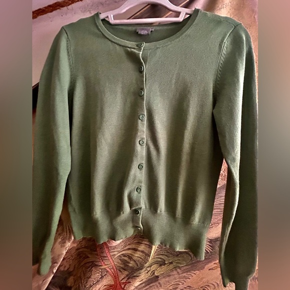 Ann Taylor Cardigan Sweater Fern Green SZ Medium Fits Small - Picture 4 of 7